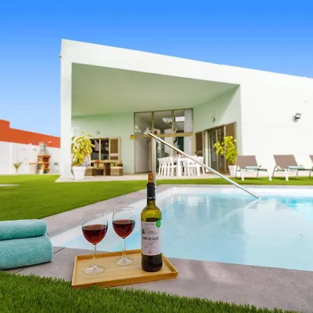 Villa Maresia By *